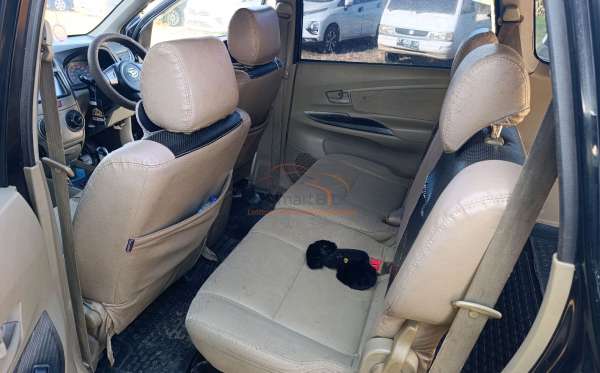 DAIHATSU  XENIA
