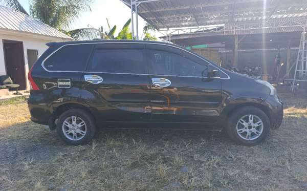 DAIHATSU  XENIA