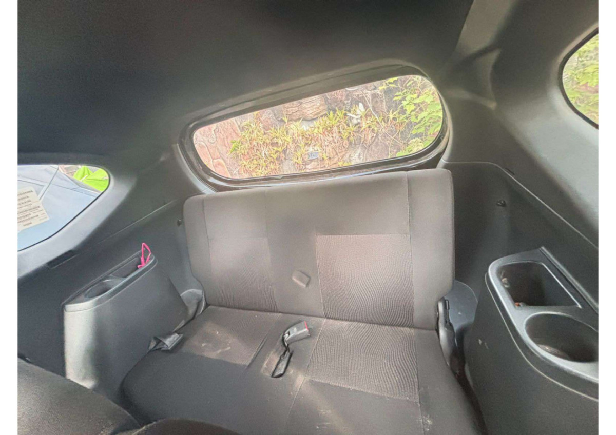 DAIHATSU  SIGRA  D