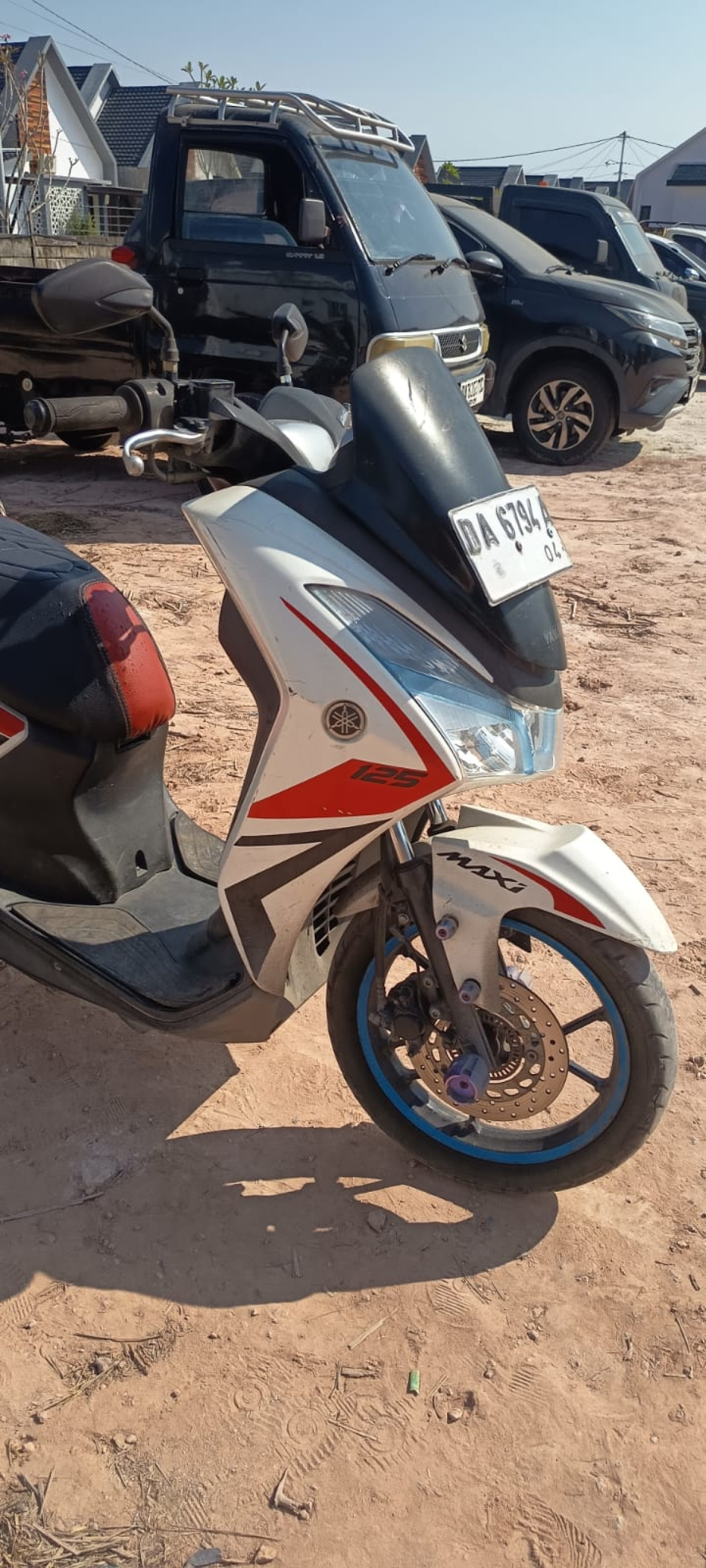 YAMAHA LEXI
