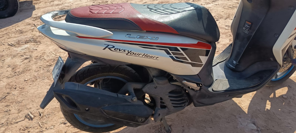 YAMAHA LEXI