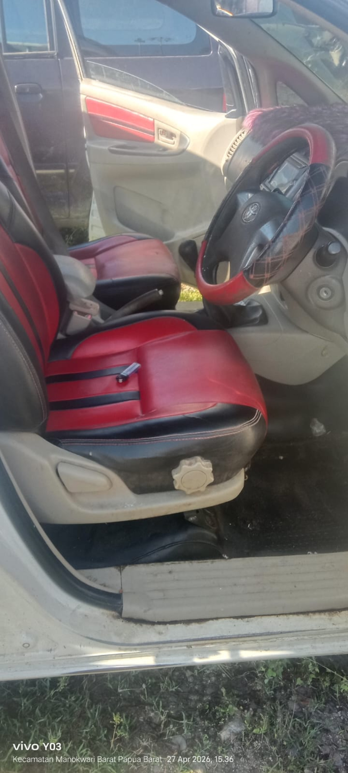 TOYOTA INNOVA  G