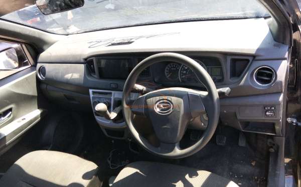 DAIHATSU SIGRA