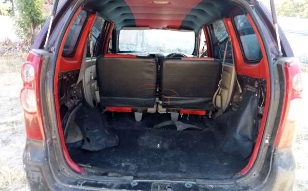 DAIHATSU XENIA