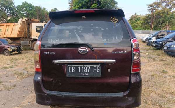 DAIHATSU  XENIA
