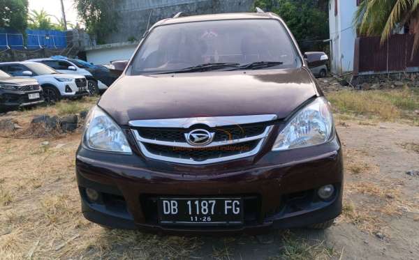 DAIHATSU  XENIA