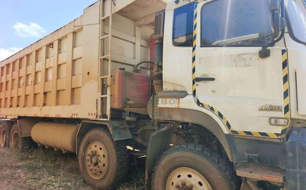 DONGFENG  DUMPER TRUCK  8X4