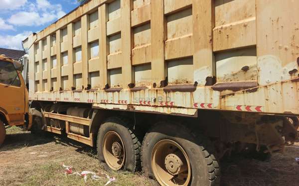 DONGFENG  DUMPER TRUCK  8X4