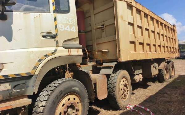 DONGFENG  DUMPER TRUCK  8X4