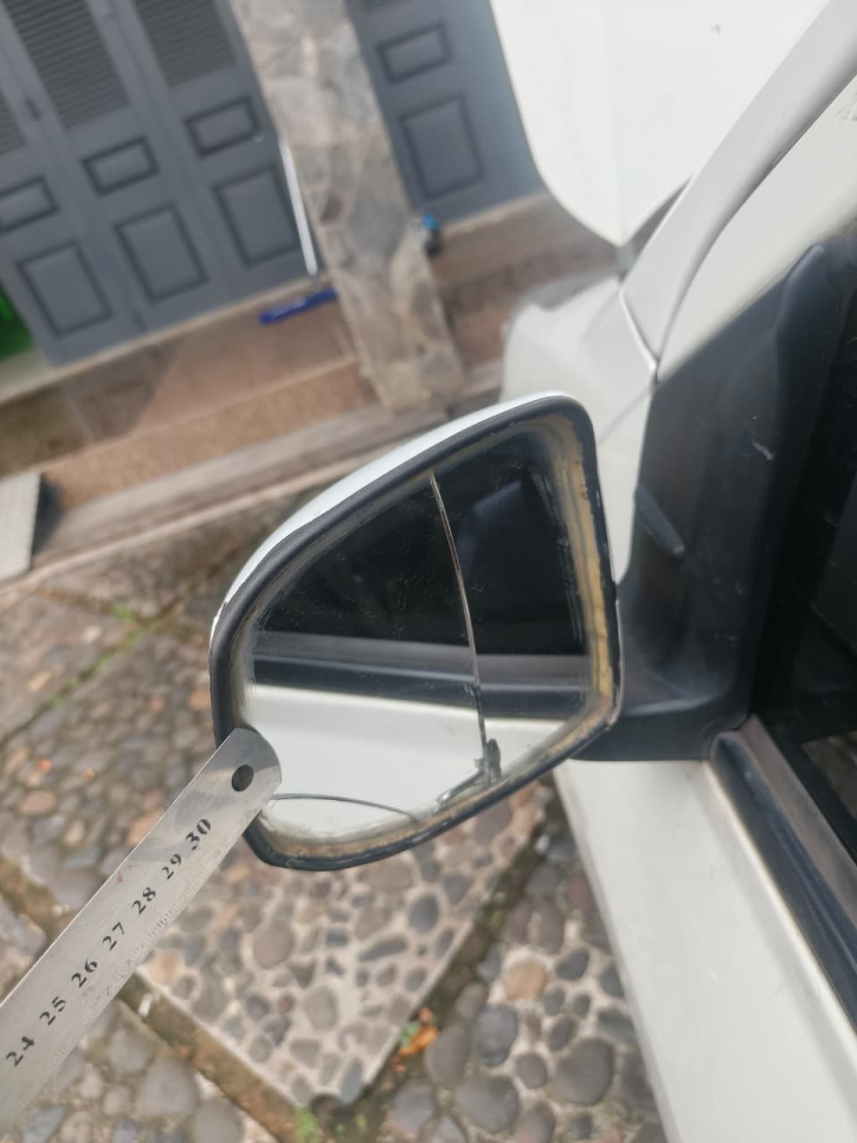 DAIHATSU  SIGRA  D
