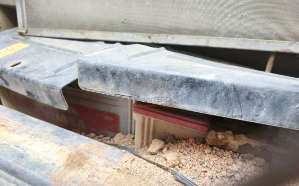 HITACHI ZX 210F-5G