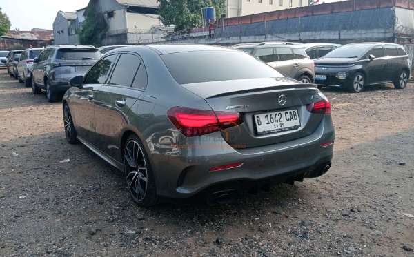 MERCEDES BENZ AMG A 354 Matic (177) AT