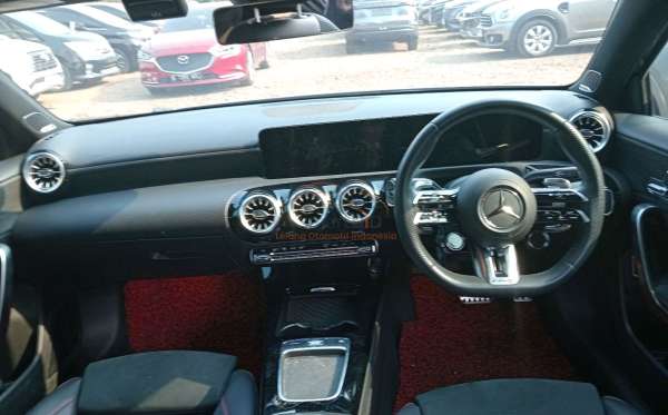 MERCEDES BENZ AMG A 354 Matic (177) AT