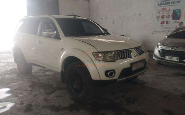 MITSUBISHI PAJERO SPORT 2.5 D EXCEED (4X2)
