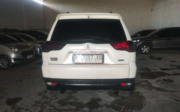 MITSUBISHI PAJERO SPORT 2.5 D EXCEED (4X2)