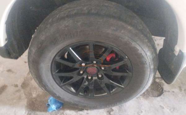 MITSUBISHI PAJERO SPORT 2.5 D EXCEED (4X2)