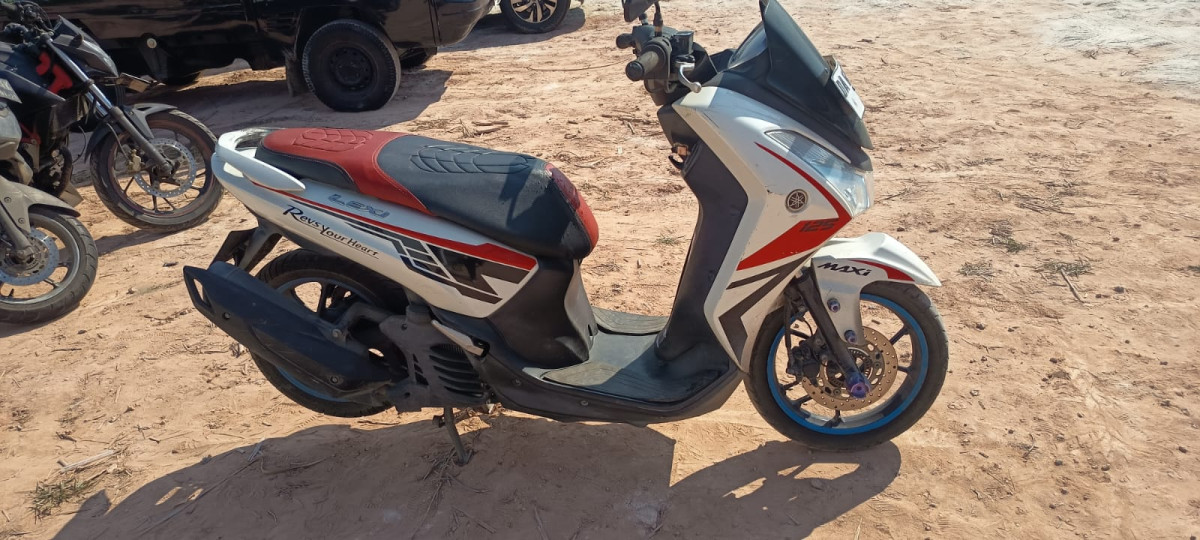YAMAHA LEXI