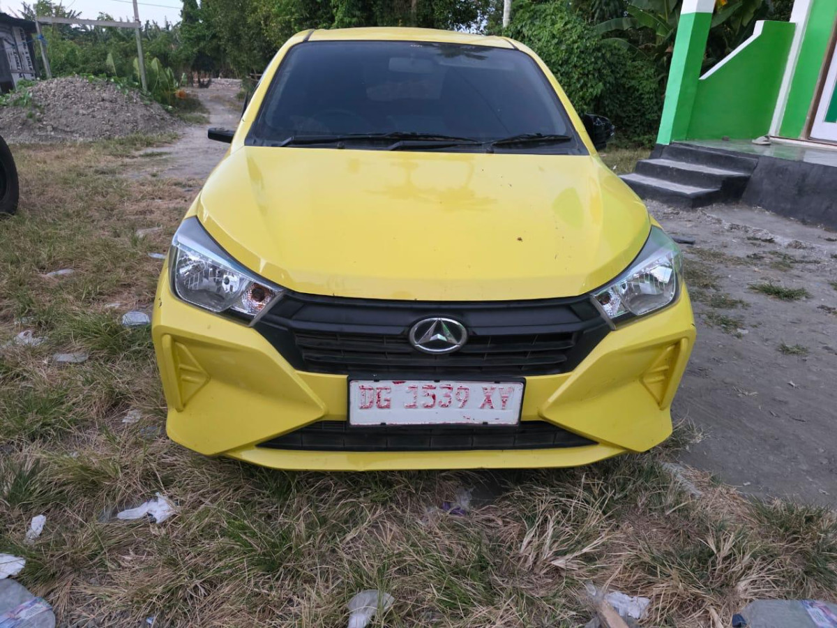 DAIHATSU AYLA  1.0 X