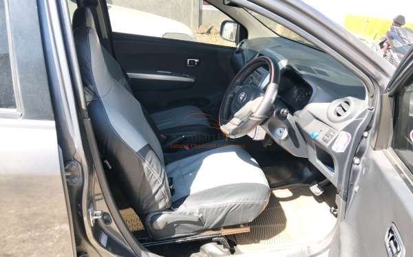 TOYOTA AGYA 1.0 G
