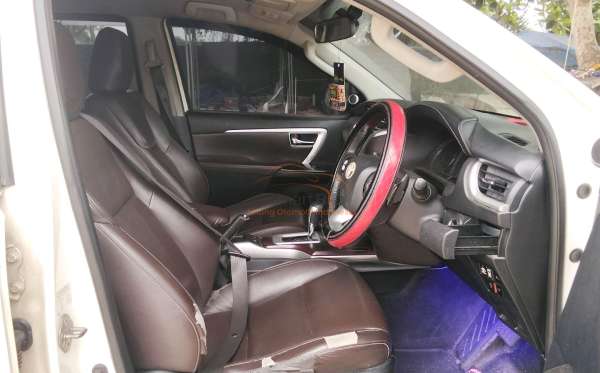 TOYOTA FORTUNER 2.4 VRZ