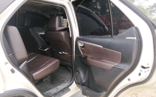 TOYOTA FORTUNER 2.4 VRZ