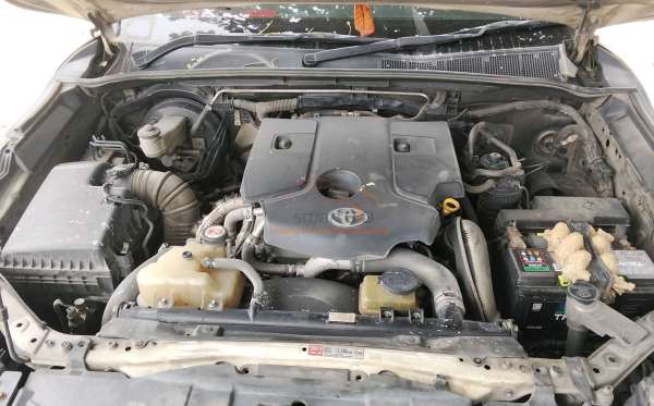 TOYOTA FORTUNER 2.4 VRZ