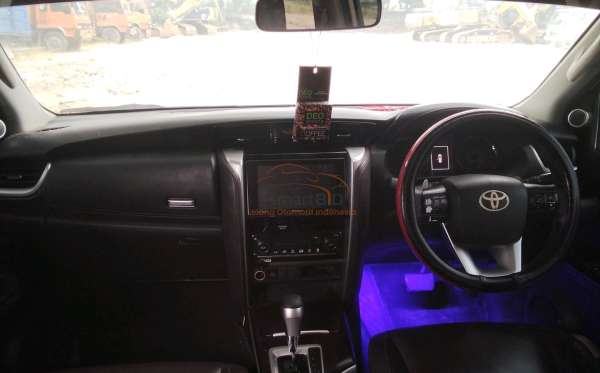 TOYOTA FORTUNER 2.4 VRZ