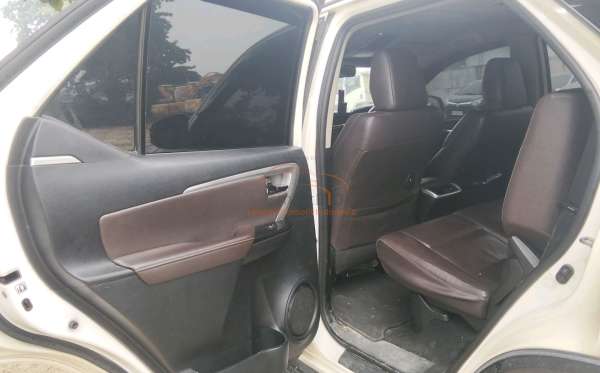 TOYOTA FORTUNER 2.4 VRZ