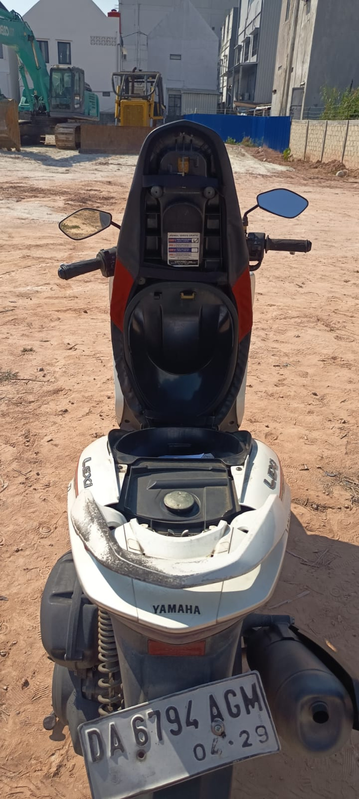 YAMAHA LEXI