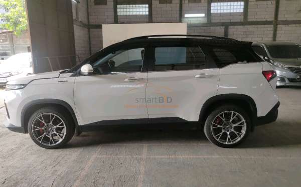 WULING Almaz 1.5LT LUX + SC CVT (4X2) A/T