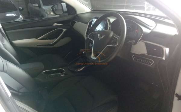 WULING Almaz 1.5LT LUX + SC CVT (4X2) A/T