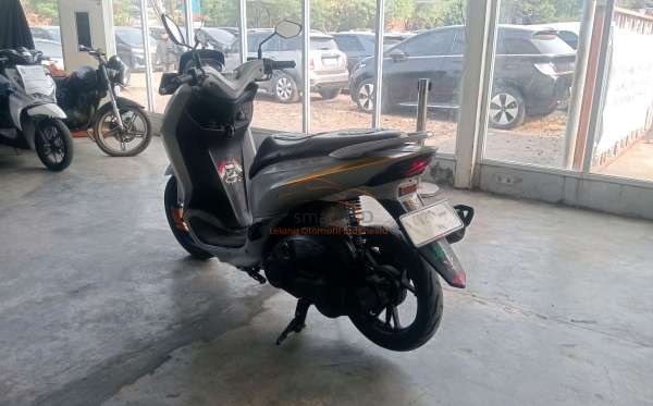 YAMAHA LEXI
