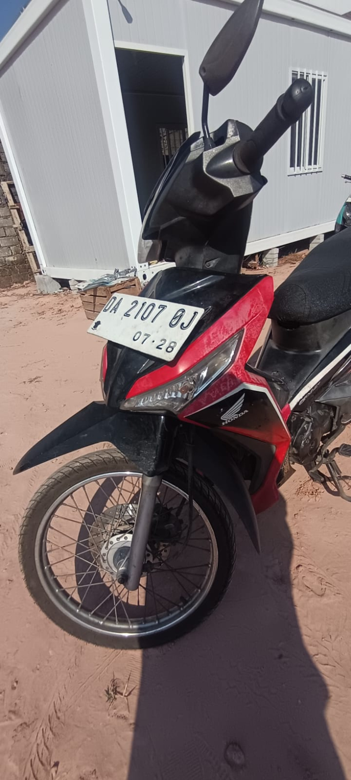 HONDA SUPRA X
