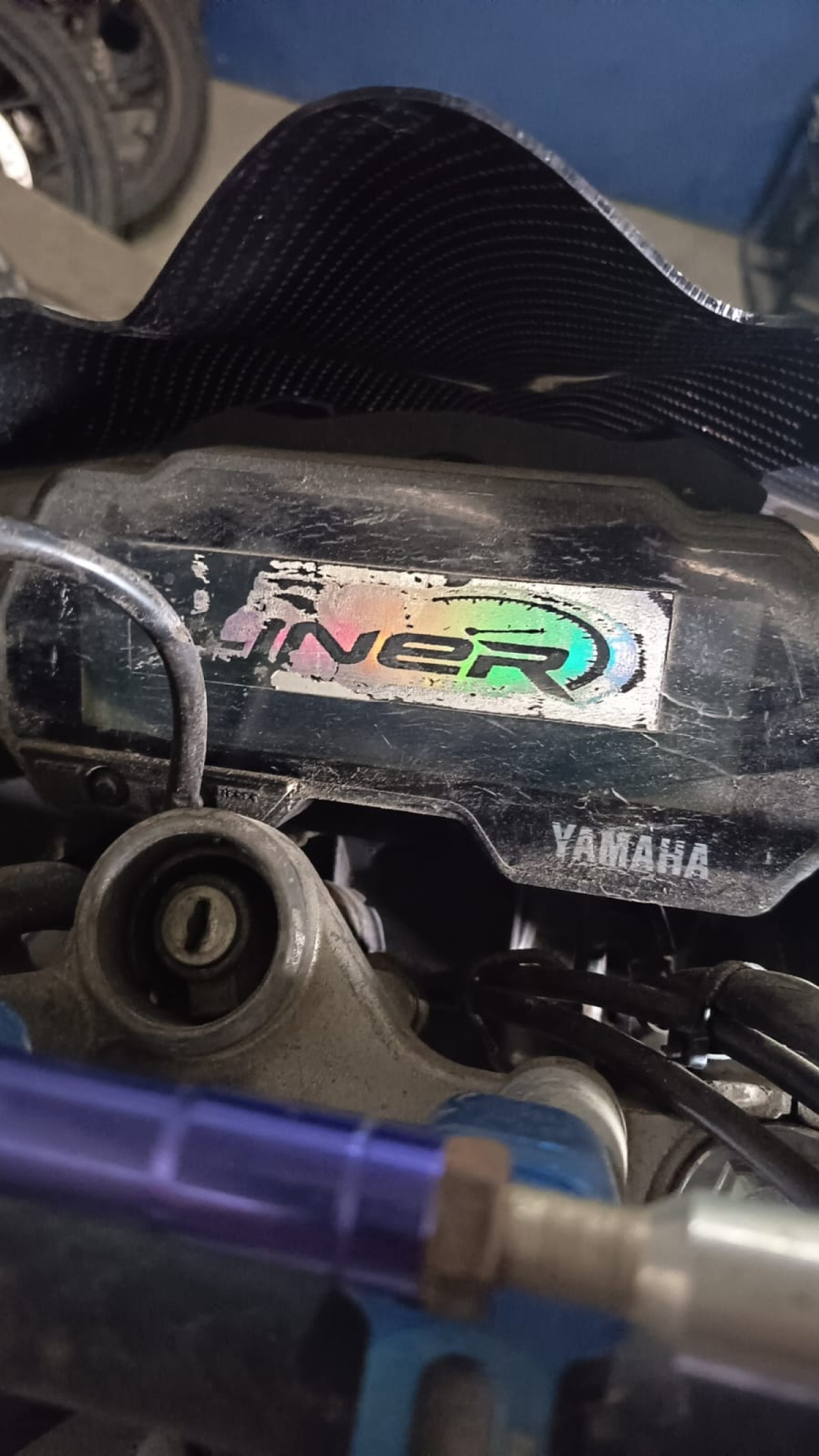 YAMAHA VIXION R