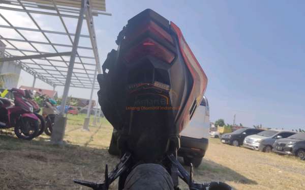 HONDA CBR 150 R