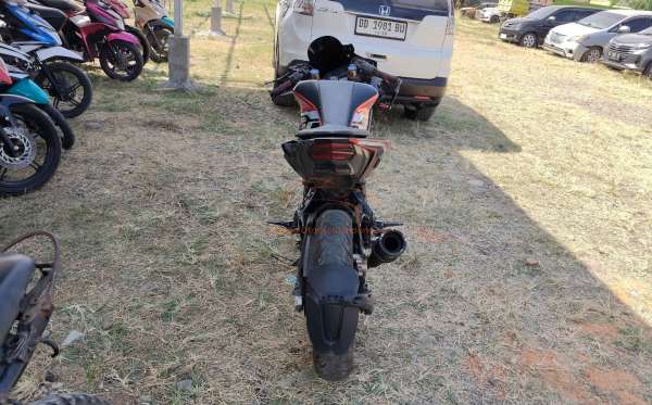 HONDA CBR 150 R