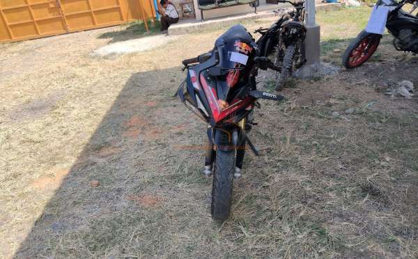 HONDA CBR 150 R