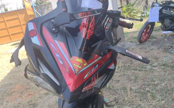 HONDA CBR 150 R