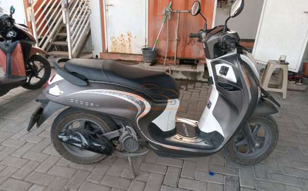 HONDA SCOOPY