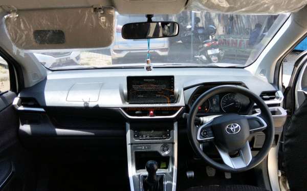 TOYOTA AVANZA 1.5 G