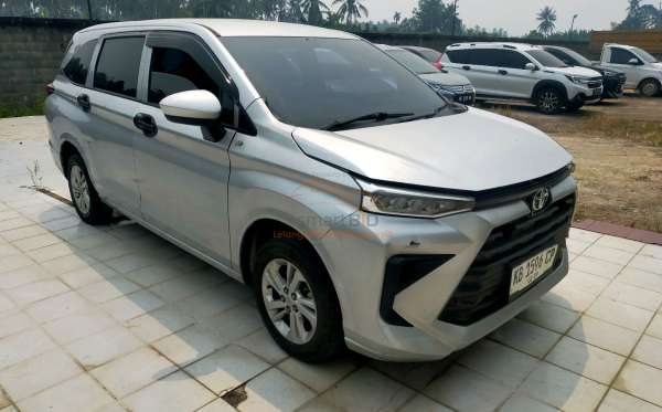 TOYOTA AVANZA 1.3 E