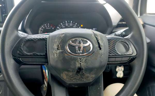 TOYOTA AVANZA 1.3 E