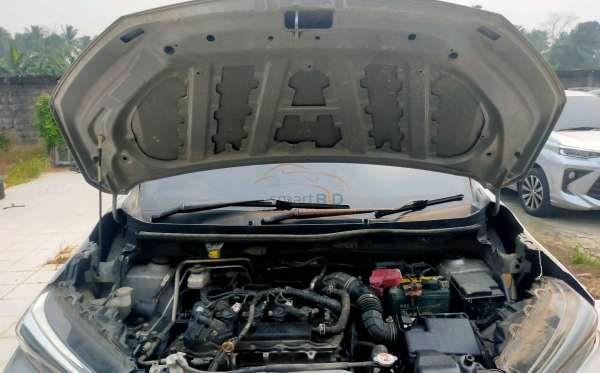 TOYOTA AVANZA 1.3 E