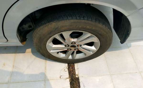 TOYOTA AVANZA 1.3 E