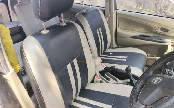 TOYOTA AVANZA 1.5 G