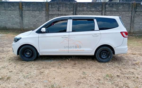 WULING  CONFERO  1.5 (4X2)