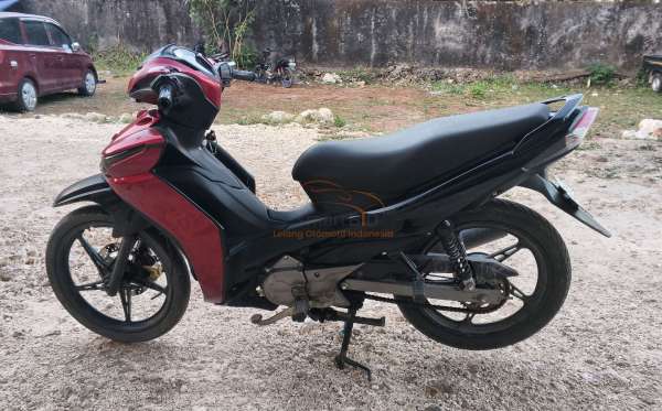 YAMAHA JUPITER Z1 CW