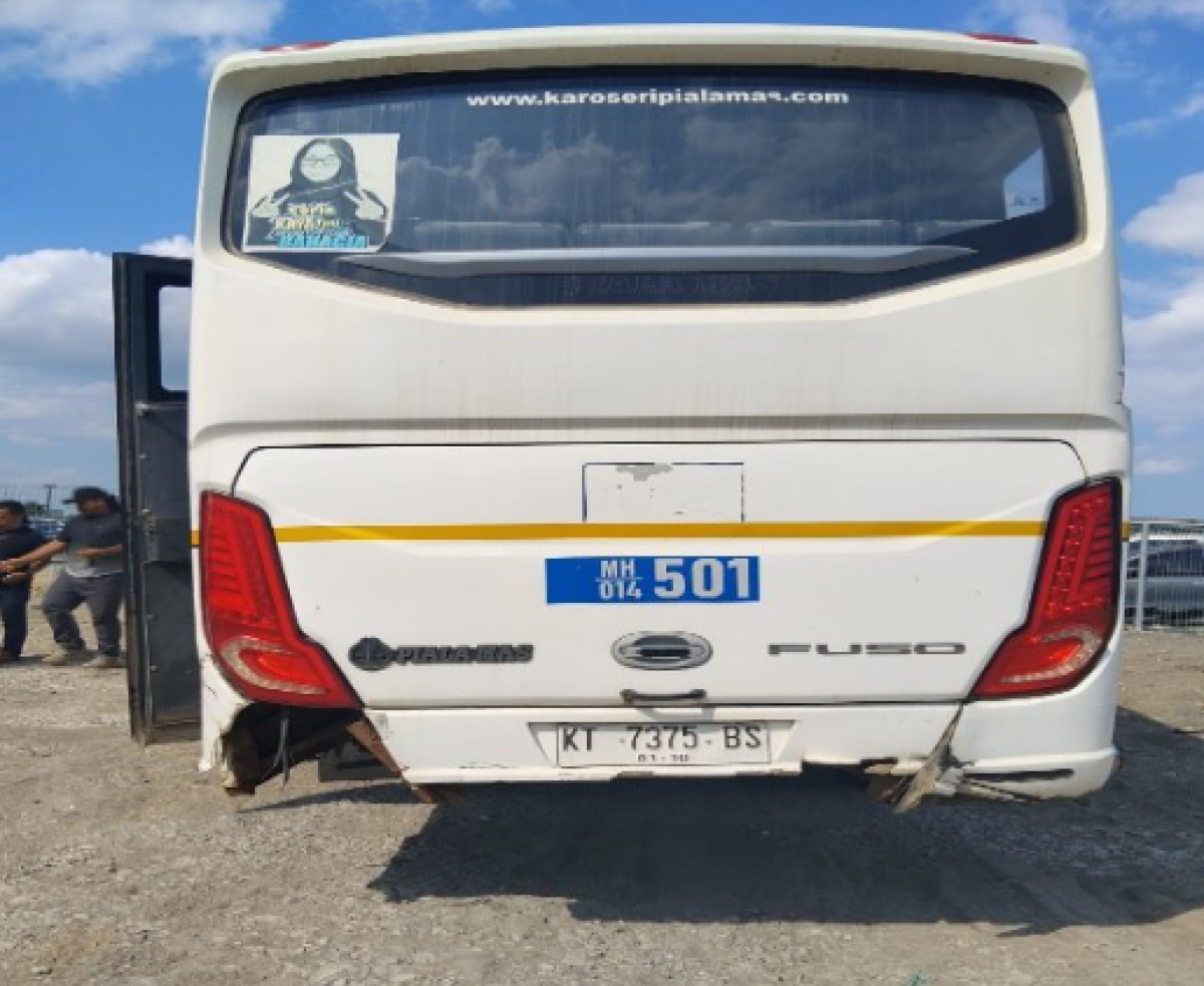 MITSUBISHI FE  84