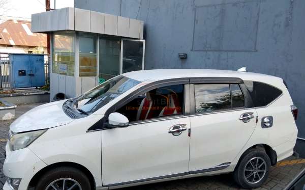 DAIHATSU  SIGRA