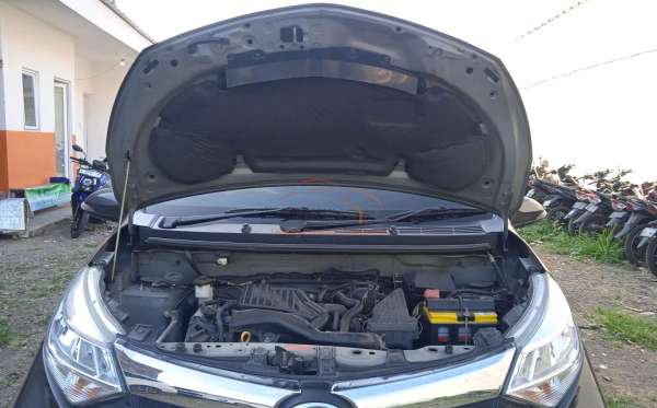 DAIHATSU SIGRA R